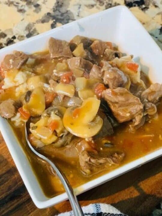Instant Pot Beef Tips and Gravy, Beef, Dinner, Instant Pot Beef, Instant Pot Dinner, Beef Tips, Instant Pot Beef Tips, mushrooms, tomatoes, The Tasty Travelers