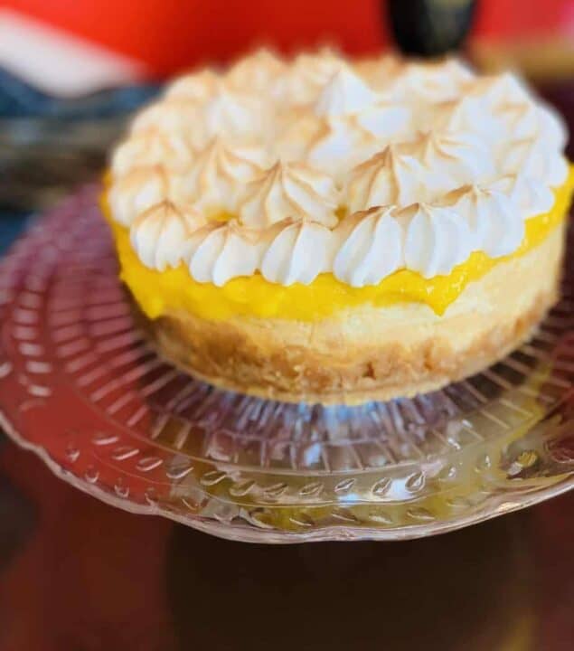 lemon meringue cheesecake, dessert, lemon, cheesecake, Ninja Foodi, Ninja Foodi recipe, instant pot, instant pot recipe, meringue, lemon curd, pie