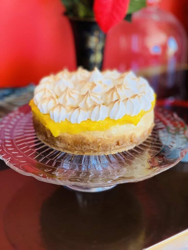 Lemon Meringue Cheesecake lemon meringue cheesecake, dessert, lemon, cheesecake, Ninja Foodi, Ninja Foodi recipe, instant pot, instant pot recipe, meringue, lemon curd, pie