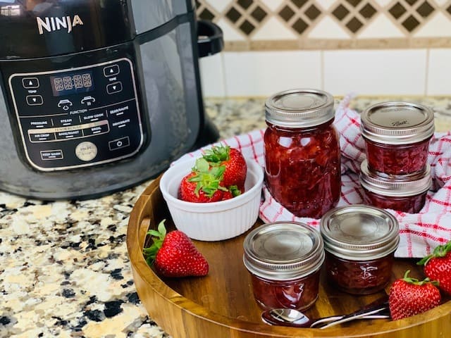 Strawberry Jam Instant Pot, Ninja Foodi, Jam, Strawberry, Strawberry Jam, Instant Pot Jam, Ninja Foodi Jam, Instant Pot Strawberry, Ninja Foodi Strawberry, Ninja Foodi Strawberry Jam, Instant Pot Strawberry Jam