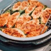 ninja foodi jalapeno poppers, ninja foodi appetizer, ninja foodi pepper, ninja food recipe, jalepeno popper, jalapeno pepper, cheese, bacon, ninja foodi hor devours, ninja foodi side dish, side dish, side