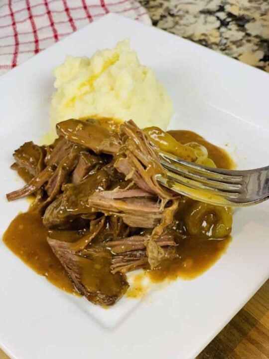 Ninja Foodi Mississippi pot roast, pot roast, Ninja Foodi pot roast, Ninja Foodi recipe, Ninja Foodi dinner, beef, dinner, instant pot pot roast, instant pot Mississippi pot roast, instant pot dinner, instant pot beef, pepperoncinis,