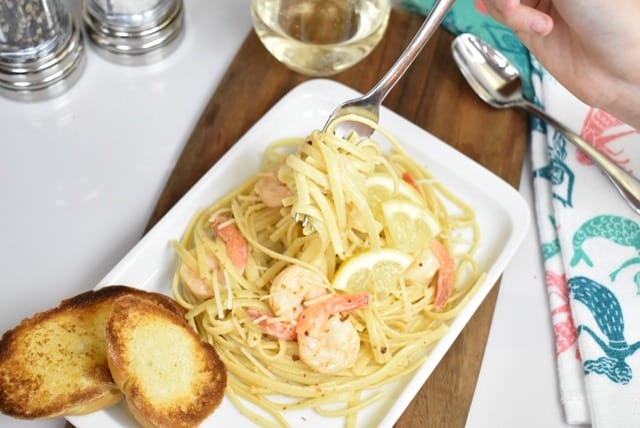 shrimp, seafood, linguini, pasta, scampi, instant pot shrimp, instant pot scampi, Ninja Foodi shrimp, Ninja Foodi scampi, instant pot pasta, Ninja Foodi pasta, dinner, shrimp scampi, pasta, shellfish