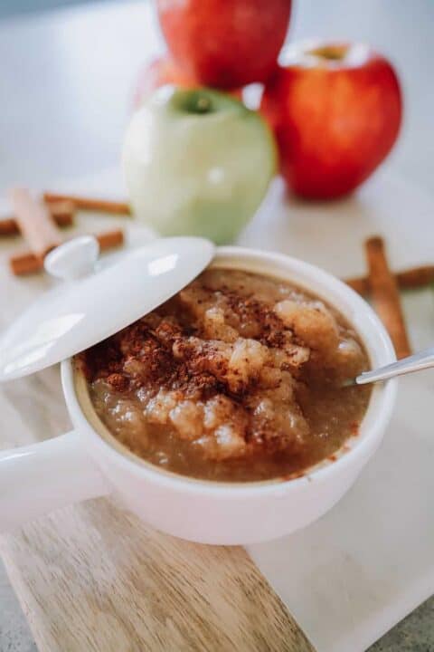apple sauce, instant pot applesauce, Ninja Foodi applesauce, snack, side, apples, instant pot apple, Ninja Foodi apple, fruit, vegetarian, vegan