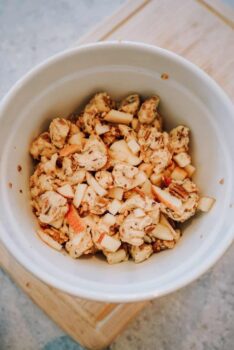 instant pot apple, instant pot apple bread, instant pot monkey bread, instant pot dessert, instant pot breakfast, Ninja Foodi bread, Ninja Foodi breakfast, Ninja Foodi brunch, Ninja Foodi dessert, Ninja Foodi monkey bread, Ninja Foodi apple, Ninja Foodi caramel apple, apple, breakfast, brunch, dessert, monkey bread,