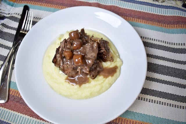 short ribs, beef, dinner, instant pot, Ninja Foodi, the tasty travelers, wine, carrots, pot roast, stew, ribs, main dish