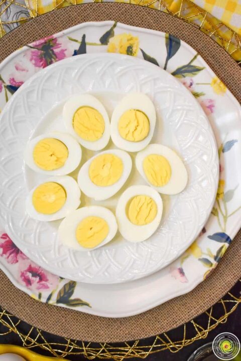Hard boiled eggs