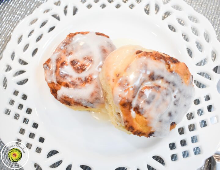 Cinnamon Rolls-20 Cinnamon Rolls on plate