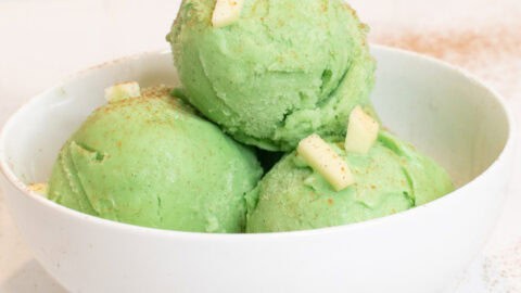 希少　162 GUMMYS Muscat Green Ice Cream Cinnamon-Green-Apple-Protein-