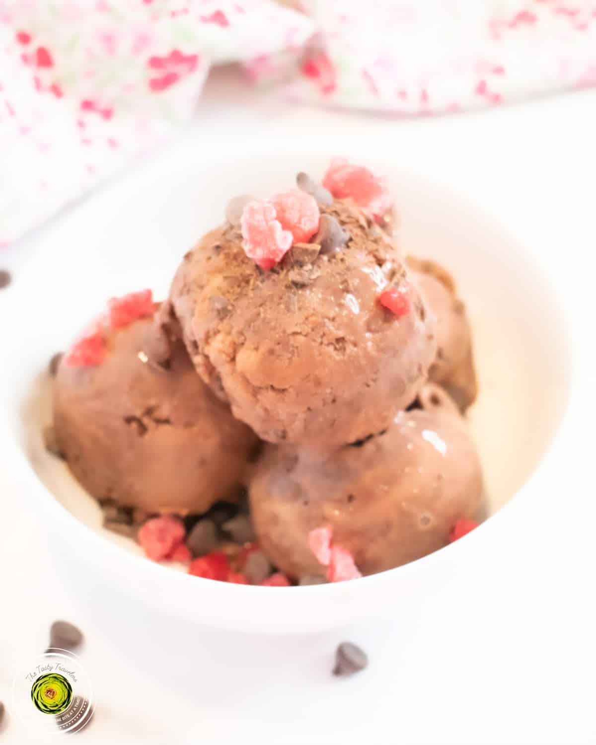 Ninja Creami Raspberry Chocolate Chunk Protein Ice Cream ingredients including fresh raspberries and dark cocoa powder